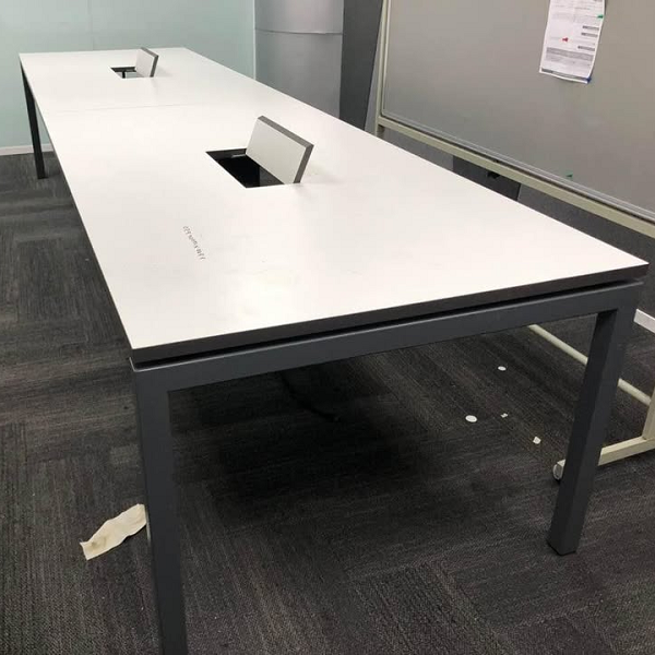Bàn họp chân sắt 10 chỗ ngồi